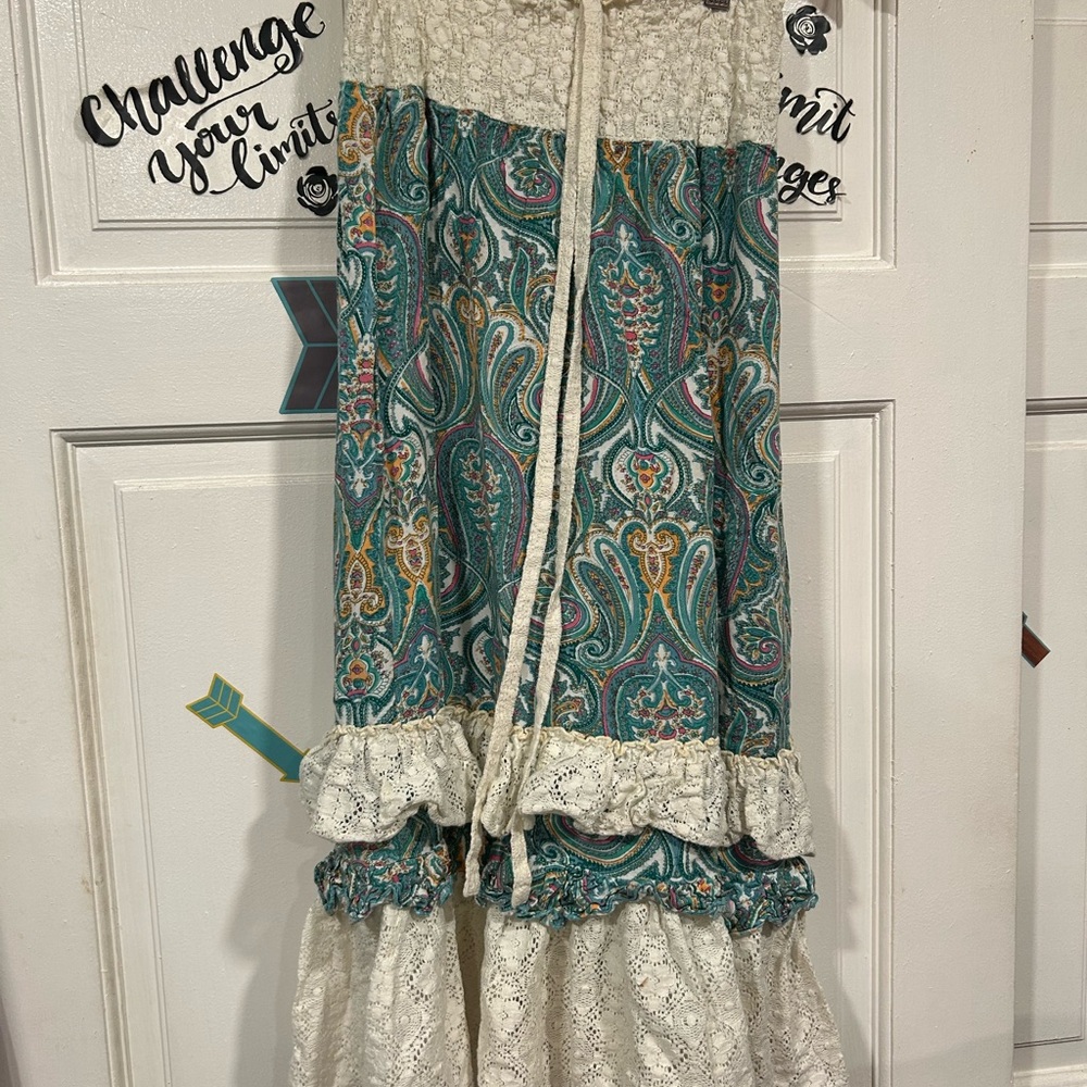 Elegant Teal and Cream Midi Dress or Skirt